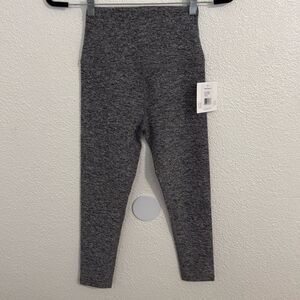 NWT- Beyond Yoga- heather grey high waisted cropped leggings- Size Small
